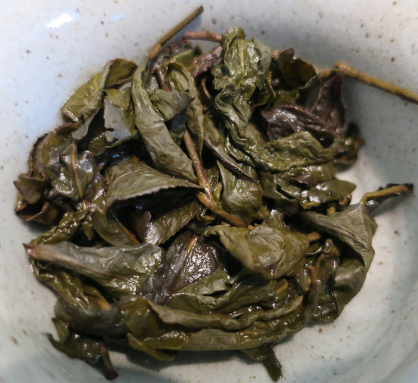 Premium Roasted Dong Ding Frozen Summit Taiwan Oolong Tea